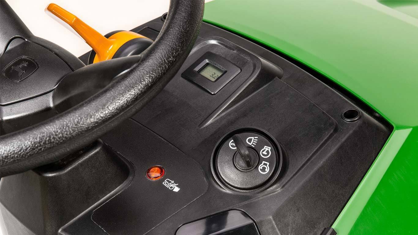 John Deere X117R Ride-on Lawnmower