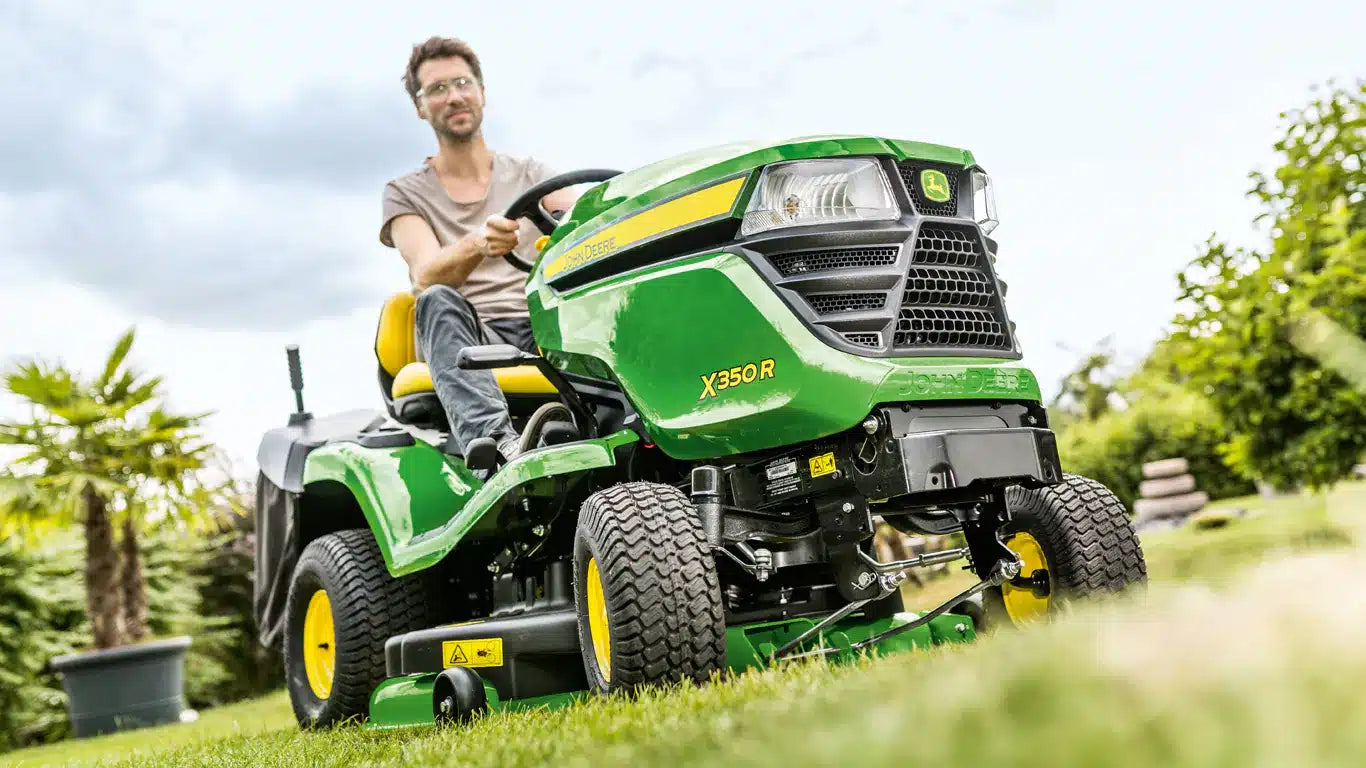 John Deere X350R Ride-on Lawnmower